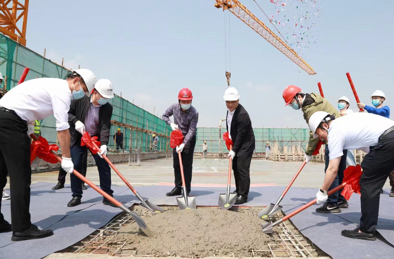 浙江一建，浙江一建三墩61地塊項(xiàng)目舉行封頂儀式1.jpg